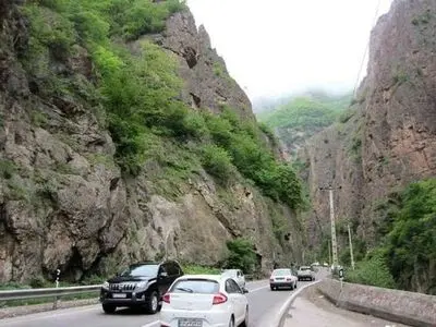 جاده هراز یک طرفه شد
