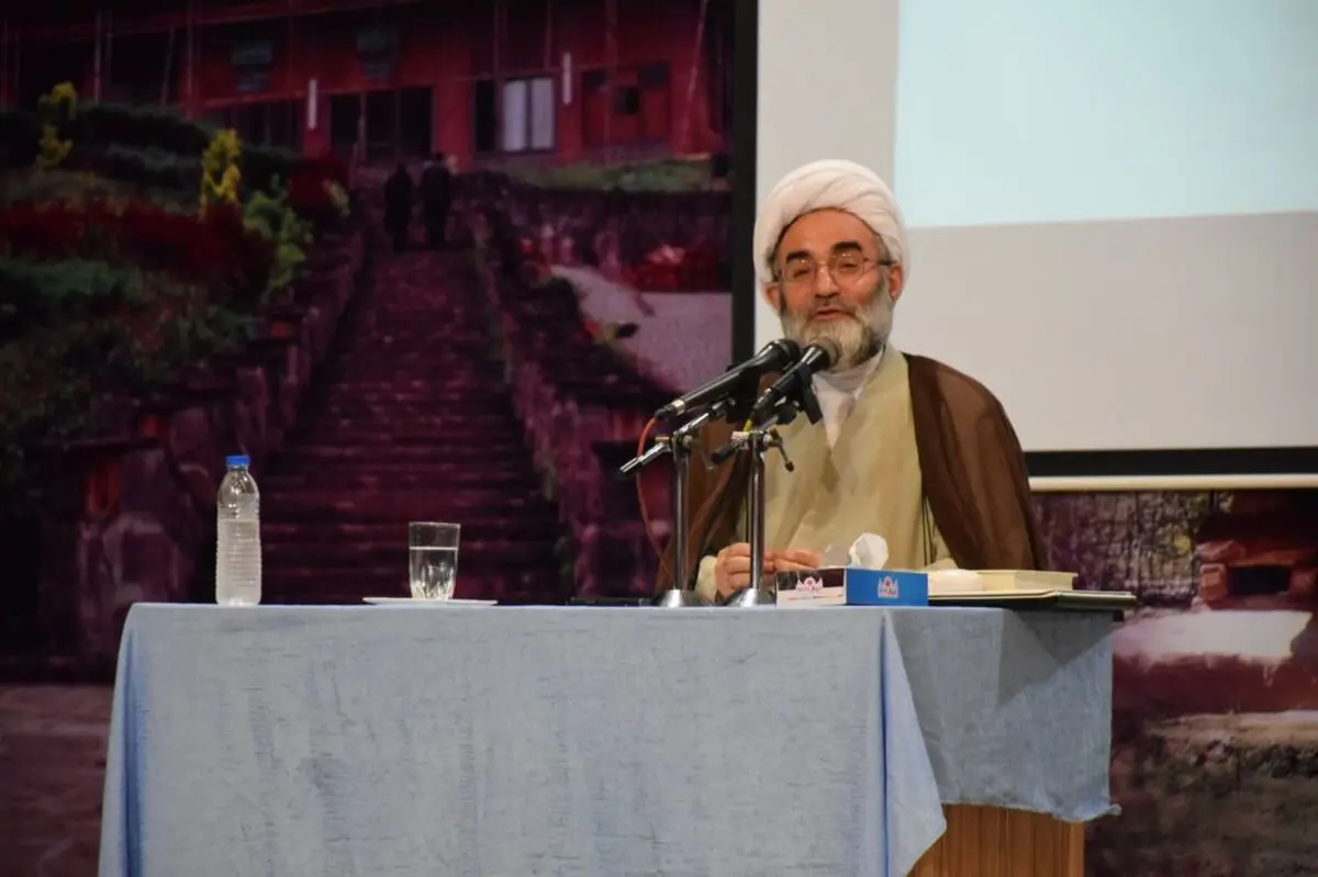 امر به معروف و نهی از منکر جامعه اسلامی را بیمه می‌کند/ ناهنجاری‌های جامعه مردم را رنج می‌دهد