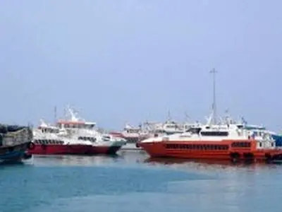 تداوم تردد دوطرفه دریایی در مسیرهای منتهی به جزیره کیش