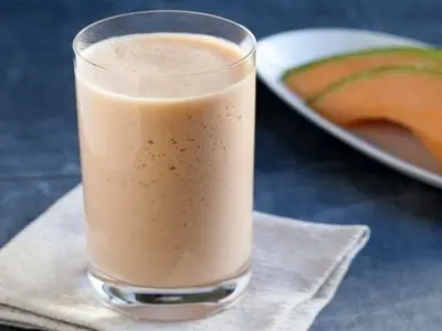 طرز تهیه شیر طالبی کافی شاپی