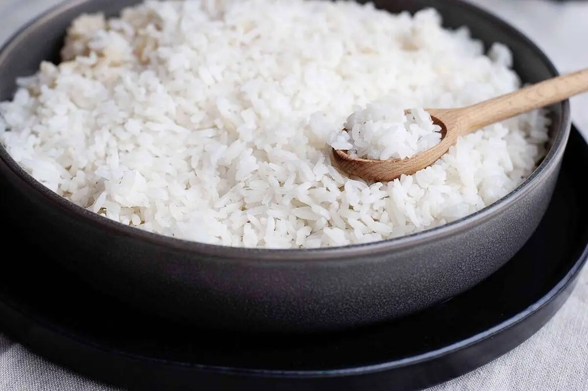 بوی سوختگی برنج را با چی بگیریم ؟