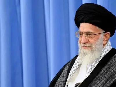 قائد الثورة الإسلامیة: خيبوا آمال العدو في 22 بهمن ( 11 فبراير)