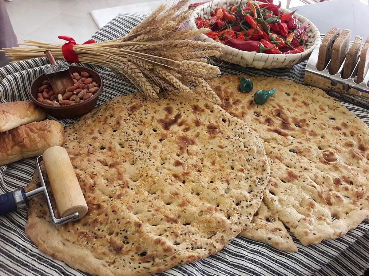توسعه فرهنگ مصرف نان کامل از دستاوردهای مهم استان مرکزی است / رتبه نخست کشور در ترویج نان کامل