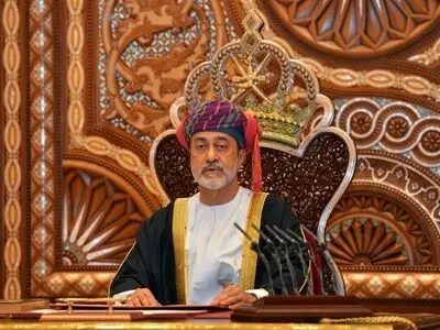 سلطان عمان: سأزور طهران في المستقبل القریب