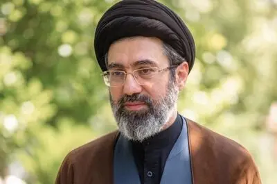 مسئولیت امروز دانش‌آموزان و دانشجویان، مجهز شدن به علم و تقوا، امید و اخلاق و زدودن پرده‌های جهل و تاریکی است
