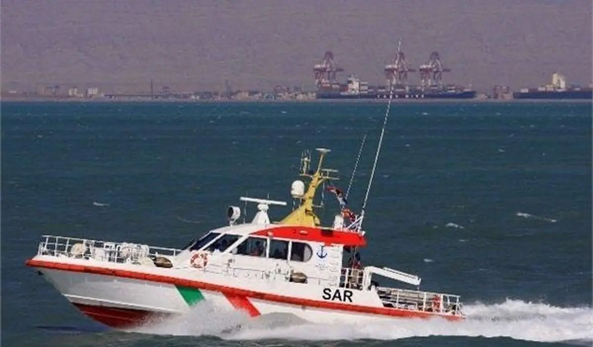 انجام بیش از ۲۴ عملیات جست و جو و نجات دریایی و شرایط اضطرار در هرمزگان /نجات جان 7 سرنشین شناور مغروقه خارج از آب‌های حاکمیتی