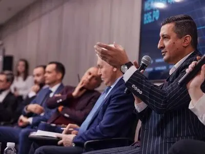 نشست همکاری با کشورهای خاورمیانه به ویژه ایران در سازمان  VEB RF  فدراسیون روسیه برگزار شد. 