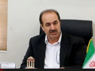 طرح فاصله‌گذاری اجتماعی تا نزولی شدن نمودار ابتلا ادامه یابد/ با کرونا مانند جنگ برخورد کنیم