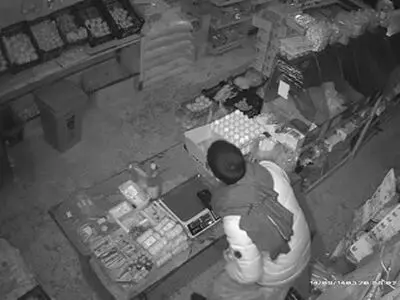 سارق مسلح سوپر مارکت آسپیچ سراوان دستگیر شد + فیلم