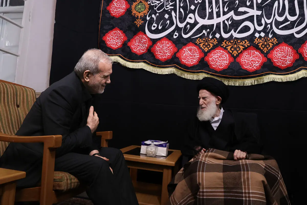 پزشکیان با آیت‌الله‌ شبیری زنجانی در قم دیدار کرد