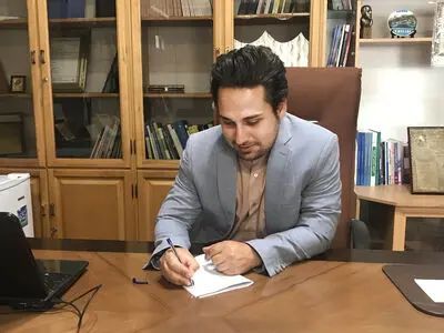 ورزشکارانی با مرام پوریا، بالباس کار و تلاش

