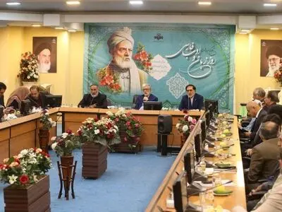 فرهنگستان بدون رسانه موفق نخواهد شد