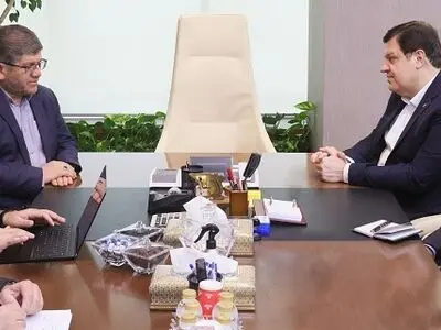 بانک ملت و راه آهن جمهوری اسلامی ایران همکاری های خود را گسترش می دهند