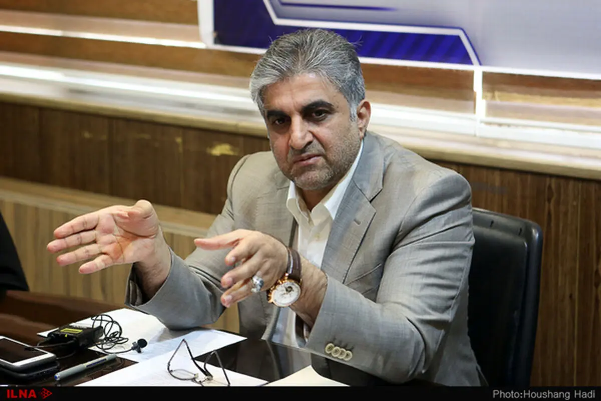 طرح‌های قبلی ساخت مسکن کارگری به در بسته خوردند/ برای بازنشستگان هنوز تصمیم‌گیری نکرده‌ایم/ افراد تشنه‌ی خانه‌دار شدن جلو بیایند