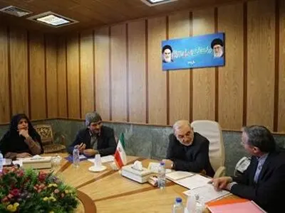 ملاقات عمومی استاندار قم با تعدادی از شهروندان