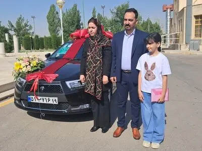 مشترک خوش مصرف برق کرمانشاهی «خودرو» جایزه گرفت