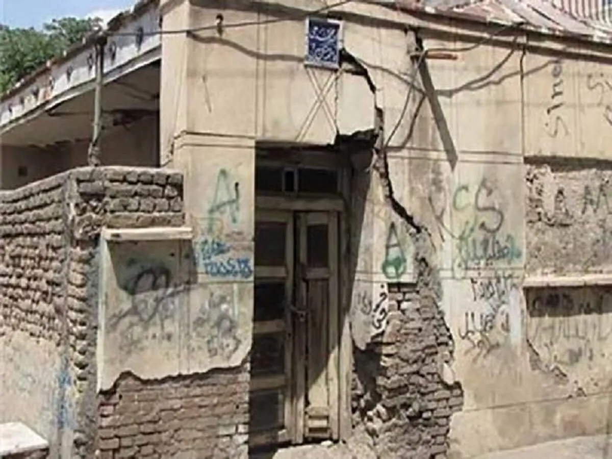 شناسایی ۵۰ محله با خانه‌های کلنگی در اردبیل/خطر در کمین ۳۰ درصد جمعیت استان/۳۰ پروژه بازآفرینی در دست اجرا است