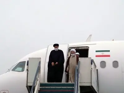 رئیسی وارد فرودگاه یاسوج شد