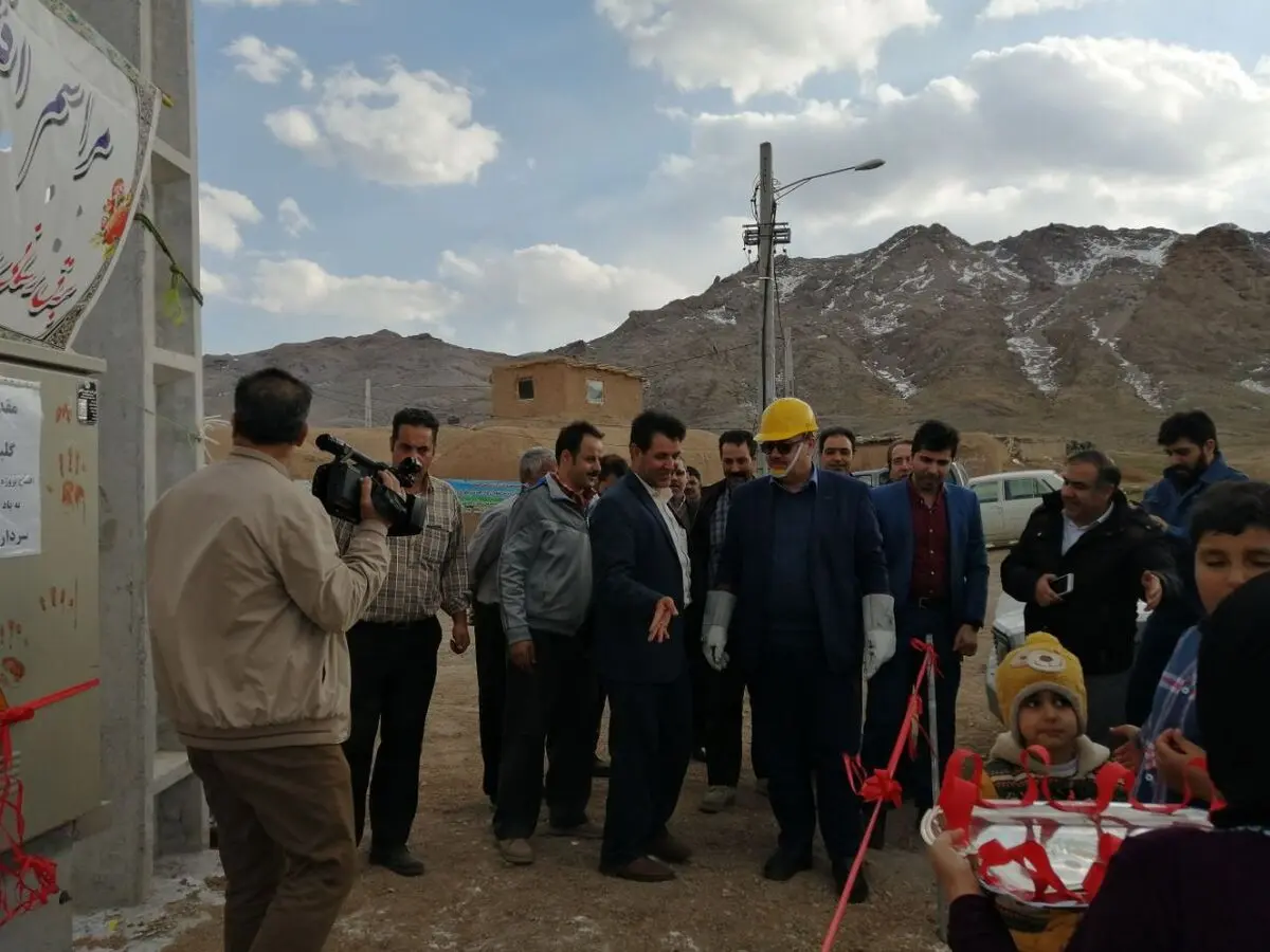 افتتاح پروژه برق رسانی به روستای یک لنگ اشتهارد