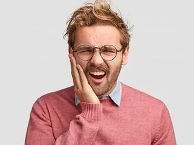چگونه از شر دندان درد خلاص شویم؟