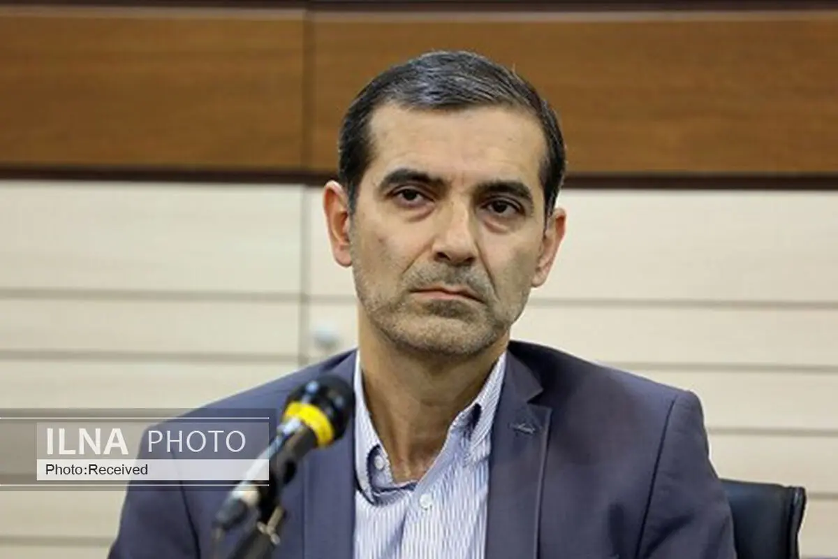 با پزشکان، دندانپزشکان و ماماهای متقاضی همکاری با تامین اجتماعی قرارداد بسته می‌شود