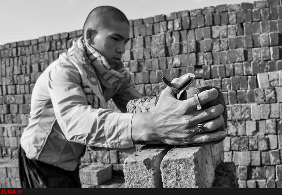 دولت تشکل‌های کارگری را به تعطیلی کشانده تا حاکم بلامنازع باشد/شکست نمایندگان کارگری در بالا بردن مزد یعنی تخریب قدرت چانه‌زنی نیروی کار 