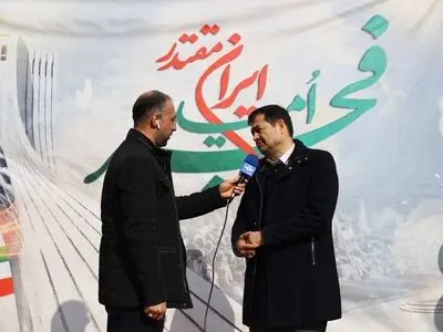 حضور وزیر ورزش در راهپیمایی ۲۲ بهمن (ویدیو) 