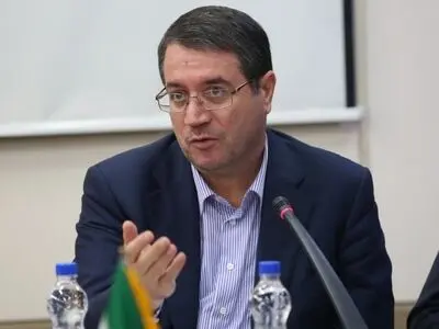 نماینده همدان از پاسخ‌های وزیر صمت قانع شد
