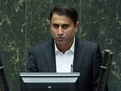از نقد غلط‌های املایی عجیب و غریب در برنامه ضرغامی تا گزارشی بدون انسجام از گردشگری و صنایع دستی
