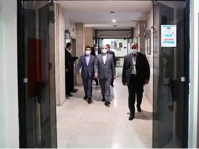 وزیر آموزش و پرورش با حضور در حوزه‌های مختلف ستادی، سال نو را به کارکنان تبریک گفت