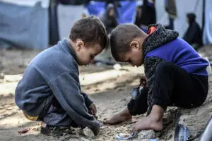 زخمی شدن چند کودک فلسطینی بر اثر انفجار مواد منفجره به جا مانده از صهیونیست ها