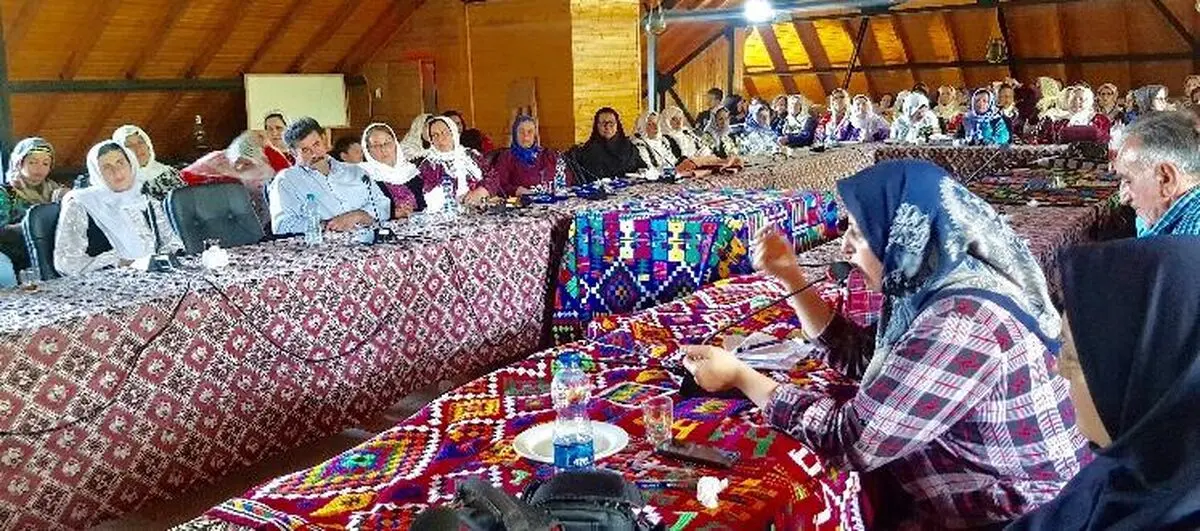 برگزاری نشست تخصصی صنایع دستی با محوریت رشتی دوزی و لباس محلی در گیلان