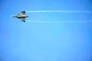 جنگنده‌ها از چه ارتفاعی قابل دیدن هستند؟