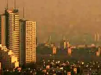 هوای تهران همچنان آلوده است