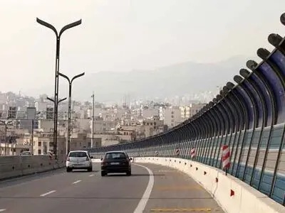 نصب دیوار صوتی در معابر غرب تهران/ تابلوهای ترافیکی پایتخت به‌روزرسانی می‌شود