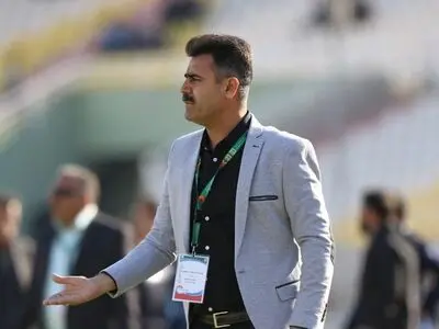 آخرین حضور پورموسوی روی نیمکت استقلال خوزستان