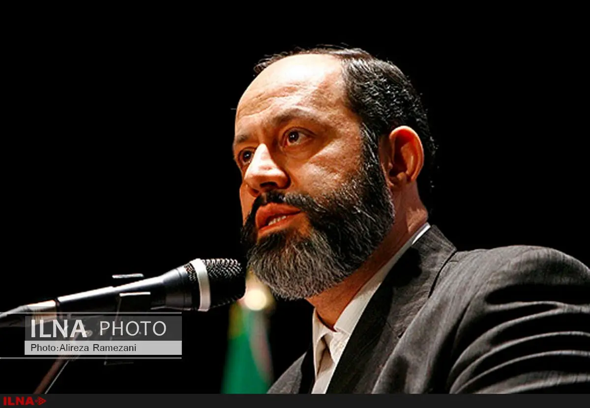 مسئولان باید در پناه اعتدال همه را برای مبارزه با فساد بسیج کنند