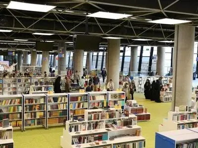 مخالف نمایش‌های لاکچری هستیم اما مدیریت پردیس سینمایی با ما نیست/ بابت پارکینگ پول نمی‌گیریم/ ترجیح‌مان این نیست که تنها با یک گروه کار کنیم