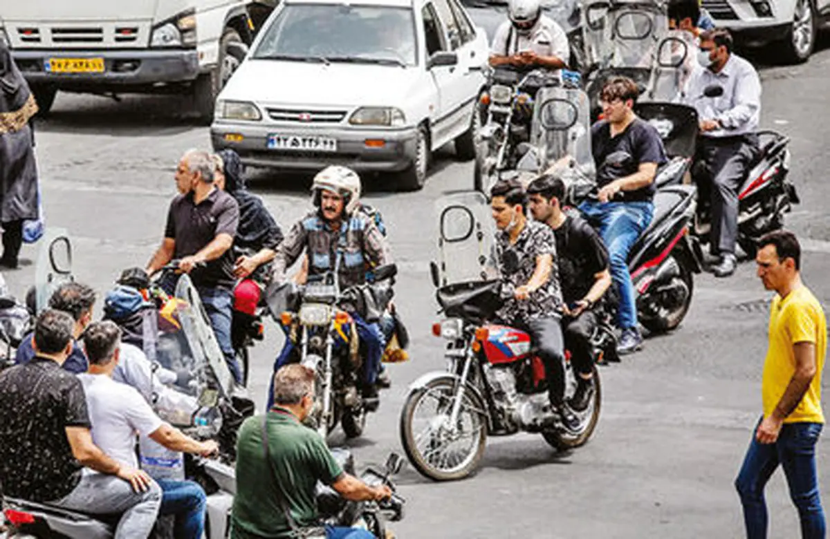 تردد بالغ بر سه میلیون موتورسیکلت کاربراتوری در تهران