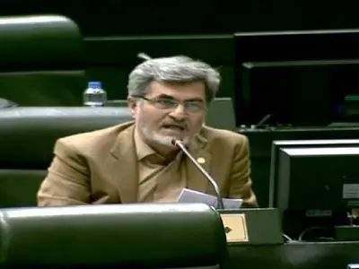 سالانه هزینه های کلانی صرف برگزاری همایش های بی نتیجه می شود