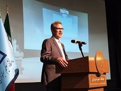 قدردانی معاون وزیر علوم از نقش فولاد مبارکه در پیوند صنعت و دانشگاه/ حل مسئله آب بدون هم‌افزایی دانشگاه، دولت و صنعت ممکن نیست