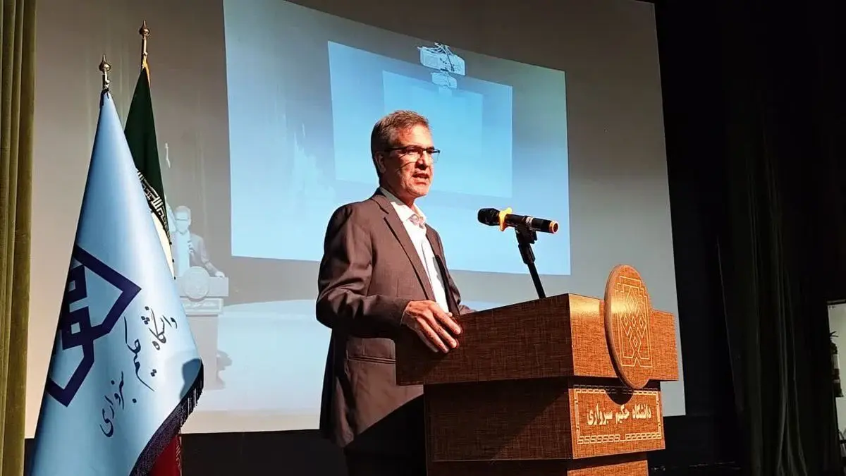 قدردانی معاون وزیر علوم از نقش فولاد مبارکه در پیوند صنعت و دانشگاه/ حل مسئله آب بدون هم‌افزایی دانشگاه، دولت و صنعت ممکن نیست