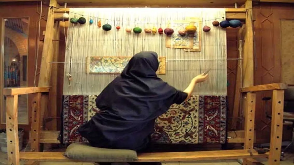 قاچاق فرش‌های بی‌کیفیت افغانستانی به ایران