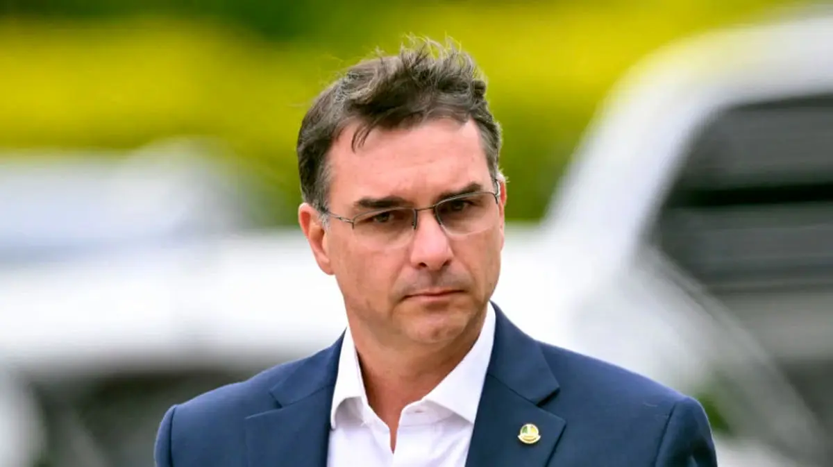 پسر بولسونارو از نامزدی خود برای انتخابات ریاست جمهوری خبر داد