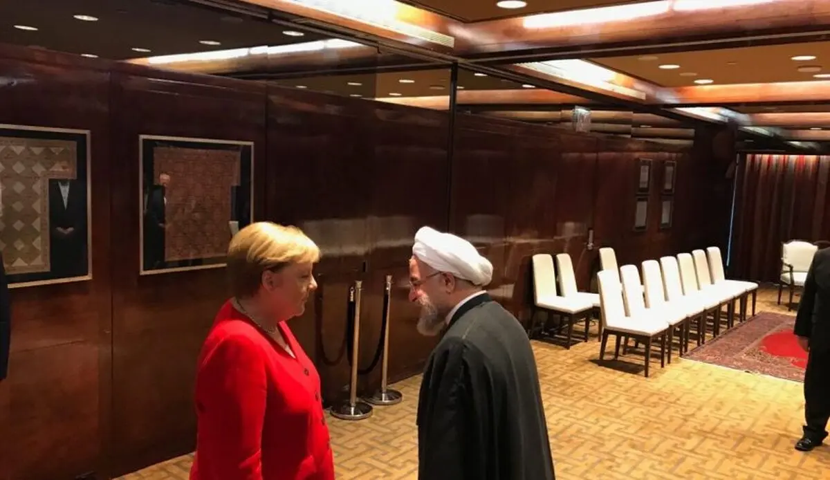 روحانی یناقش مع میرکل حفظ الاتفاق النووی فی نیویورک