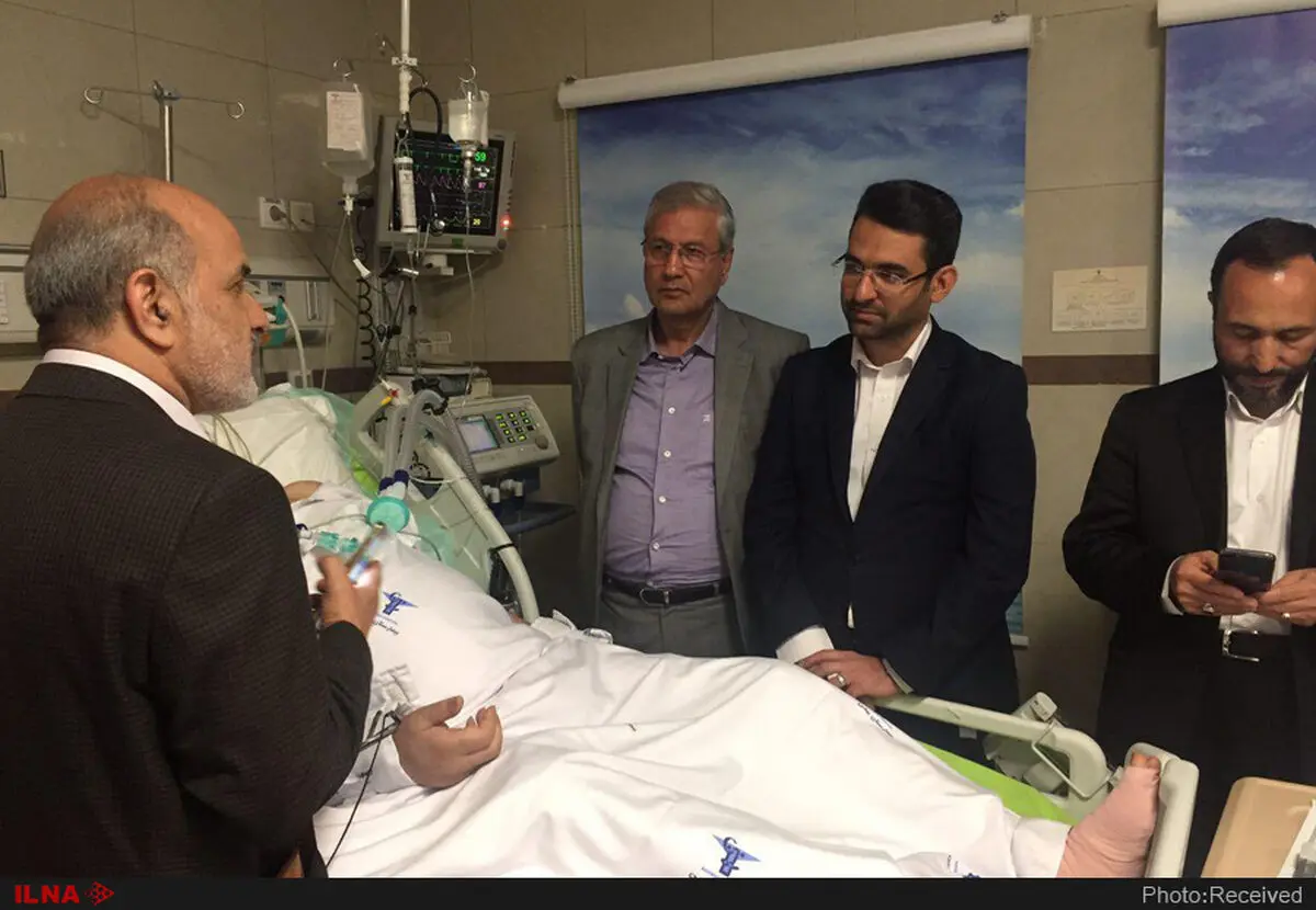ربیعی و آذری جهرمی از حجت‌الاسلام طباطبایی عیادت کردند