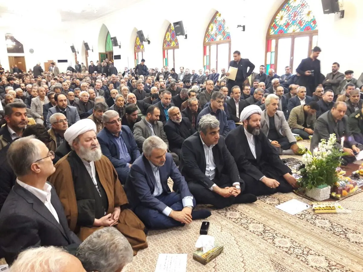 حضور معاون رئیس‌جمهوری و استاندار گیلان در مراسم ختم مدیرکل اسبق کمیته امداد 