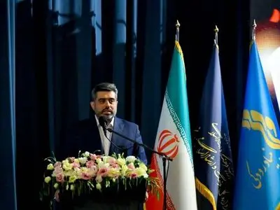 هنرمندان همواره دِین خود را به انقلاب و کشور ادا کرده‌اند 