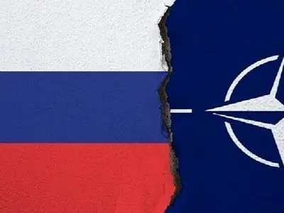 ناتو وعده‌ها در رابطه با عدم گسترش به شرق را مستند کند