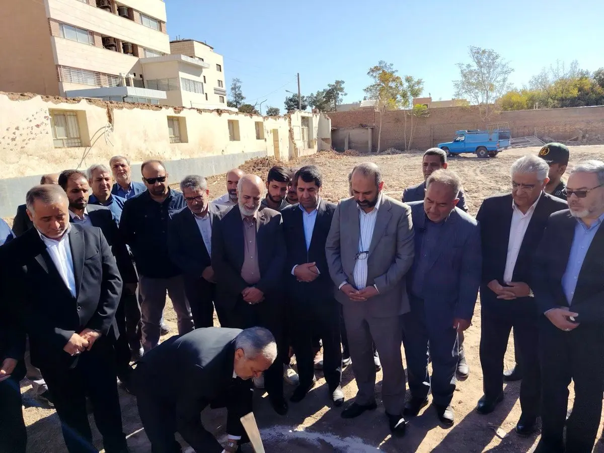 آیین آغاز عملیات اجرایی احداث هنرستان استاد محمدکریم فضلی به همت گروه صنعتی گلرنگ